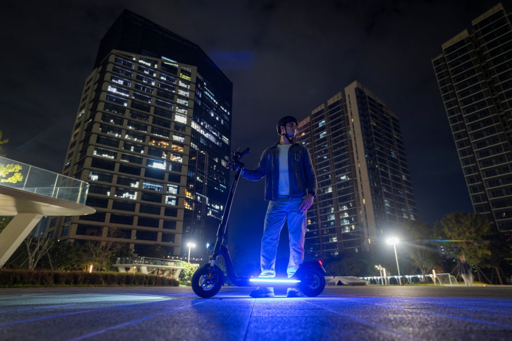 Guida Definitiva ai Monopattini Elettrici 2025